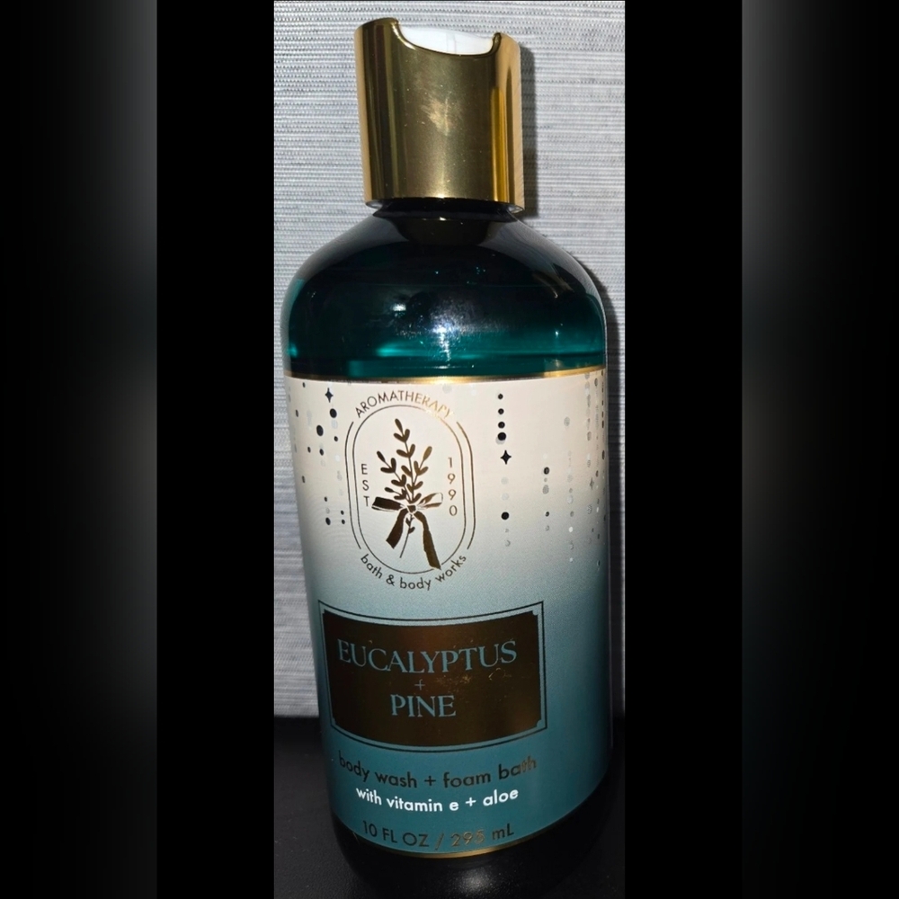 ** SOLD **Bath and Bodyworks Eucalyptus Pine Body Wash. Aromatherapy. Brand New.